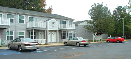 Laurel Woods in Ashland, VA - Building Photo - Building Photo