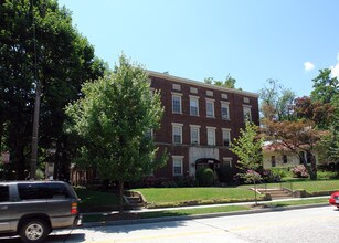 2926 Porter St NW in Washington, DC - Building Photo - Building Photo
