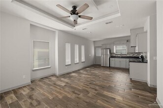 10 Nightingale Ave in Alton, TX - Building Photo - Building Photo