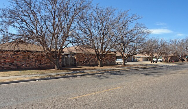 1601-1607 38th St in Lubbock, TX - Foto de edificio - Building Photo