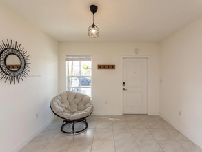 597 NE 5th Pl in Florida City, FL - Building Photo - Building Photo