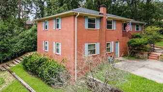 4140 Timberlane Dr in Columbia, SC - Building Photo
