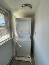 303 Park Ave, Unit Apartment 3 in Charleston, WV - Foto de edificio - Building Photo
