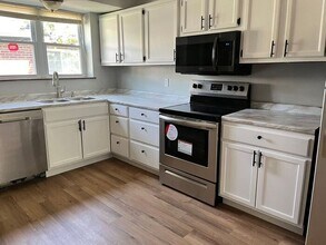 1131 Wilmont Ct in Cincinnati, OH - Building Photo - Building Photo