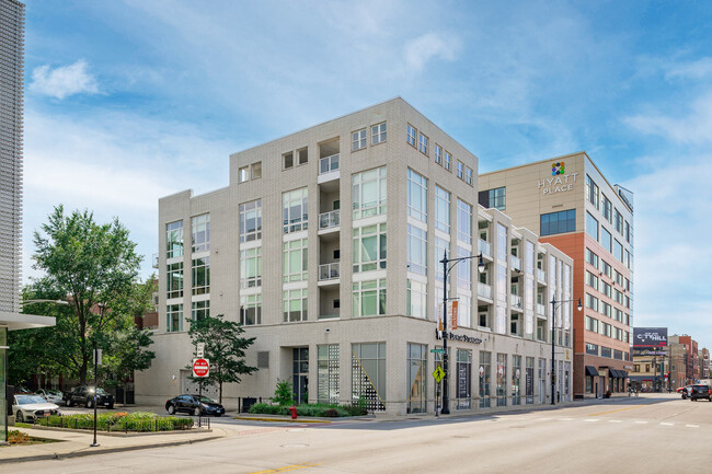 property at 1545 W North Ave