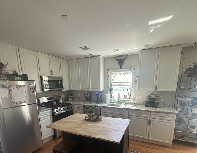 593 Cabot St, Unit C