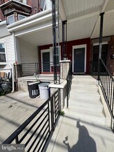 1131 S 52nd St in Philadelphia, PA - Foto de edificio - Building Photo