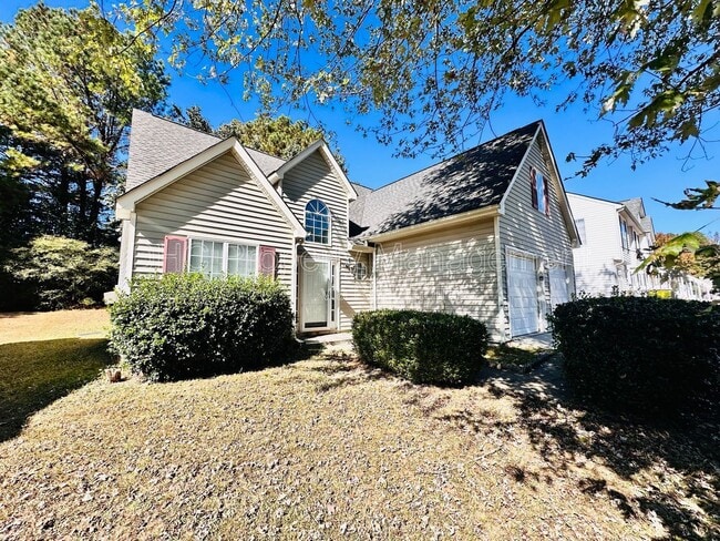 463 E Lake Dr in Riverdale, GA - Building Photo - Building Photo