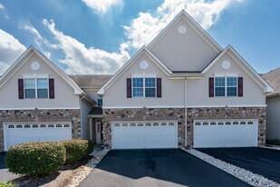 25 Blake Dr in Pennington, NJ - Building Photo