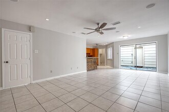 17163 Beaver Springs Dr in Houston, TX - Building Photo - Building Photo