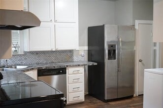 306 Arnold Ave in Arlington, TX - Building Photo - Building Photo