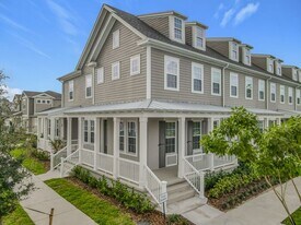 2426 Celebration Blvd in Kissimmee, FL - Building Photo