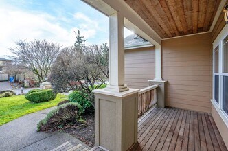 1534 12th Ln in Fox Island, WA - Building Photo - Building Photo