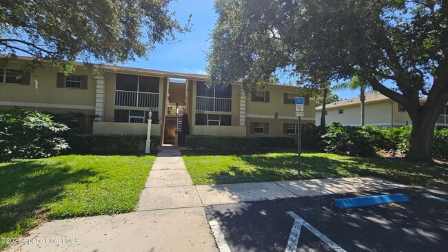 1641 Sunny Brook Ln in Palm Bay, FL - Building Photo - Building Photo