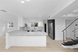 3030 Bird Ave in Miami, FL - Building Photo - Building Photo