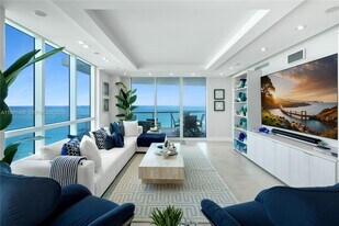 3801 Collins Ave in Miami Beach, FL - Building Photo