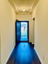 741 Carol Dr in Hutto, TX - Foto de edificio - Building Photo