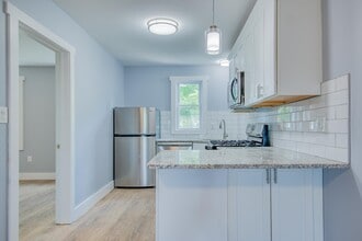 250 Suydam Ave in Jersey City, NJ - Building Photo - Building Photo