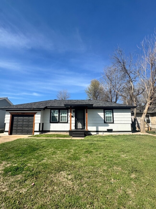 property at 2505 SW Murray Dr