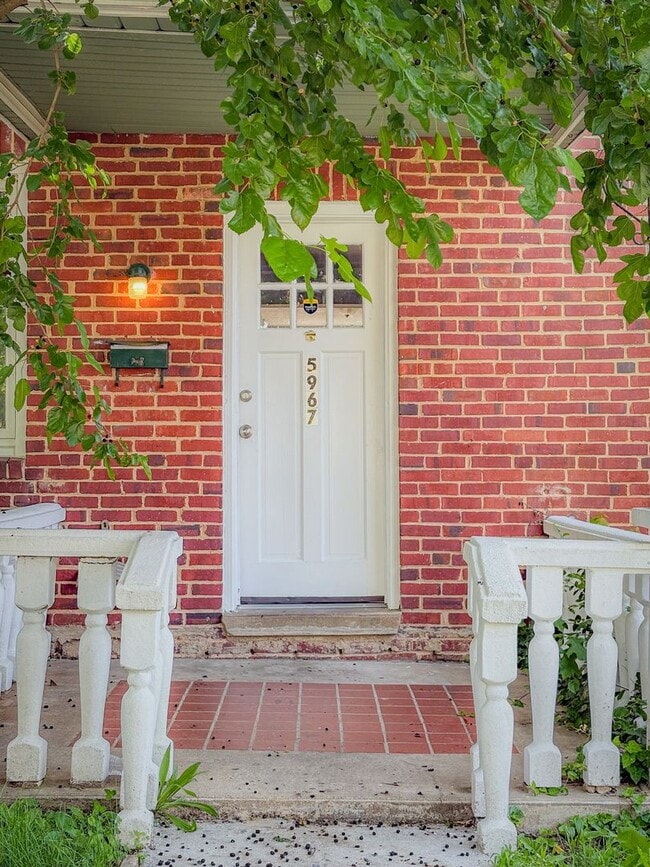 property at 5967 Glen Falls Ave