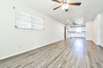 711 6th Plz in Idalou, TX - Building Photo - Building Photo