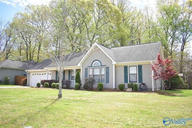 105 Buttercup Ln in Madison, AL - Building Photo - Building Photo