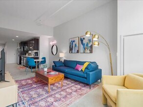 615 First Ave-Unit -ID1014473P in Pittsburgh, PA - Building Photo - Building Photo