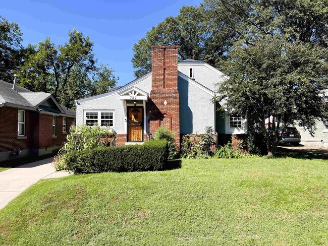 property at 789 N Willett St