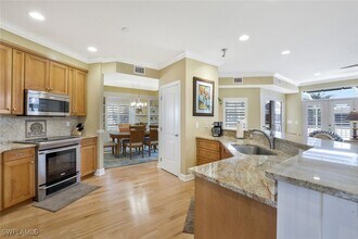 1283 Rainbow Ct in Naples, FL - Foto de edificio - Building Photo