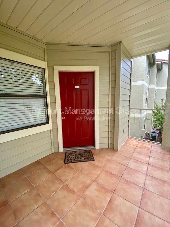 3004 Parkway Blvd in Kissimmee, FL - Foto de edificio - Building Photo