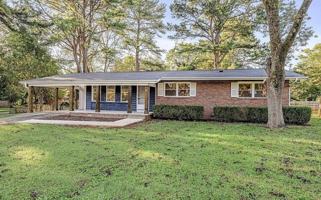 3901 Vogel Dr NW in Huntsville, AL - Building Photo - Building Photo