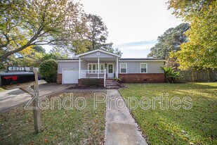 4821 Vick St in Portsmouth, VA - Building Photo