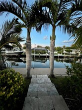 947 Isles Rd in Boynton Beach, FL - Building Photo - Building Photo