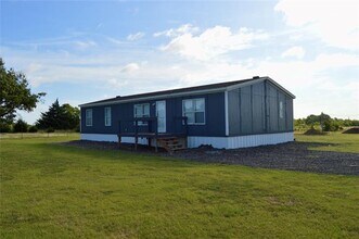 7755 Houston in Sanger, TX - Building Photo - Building Photo
