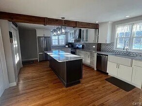 6049 S Bay Rd in Cicero, NY - Building Photo - Building Photo