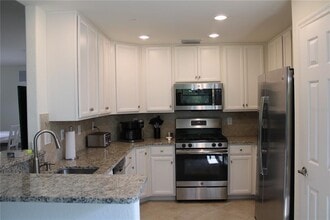 5831 Wake Forest Run in Bradenton, FL - Building Photo - Building Photo