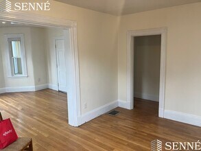 24 Haskell St, Unit 2 in Cambridge, MA - Building Photo - Building Photo