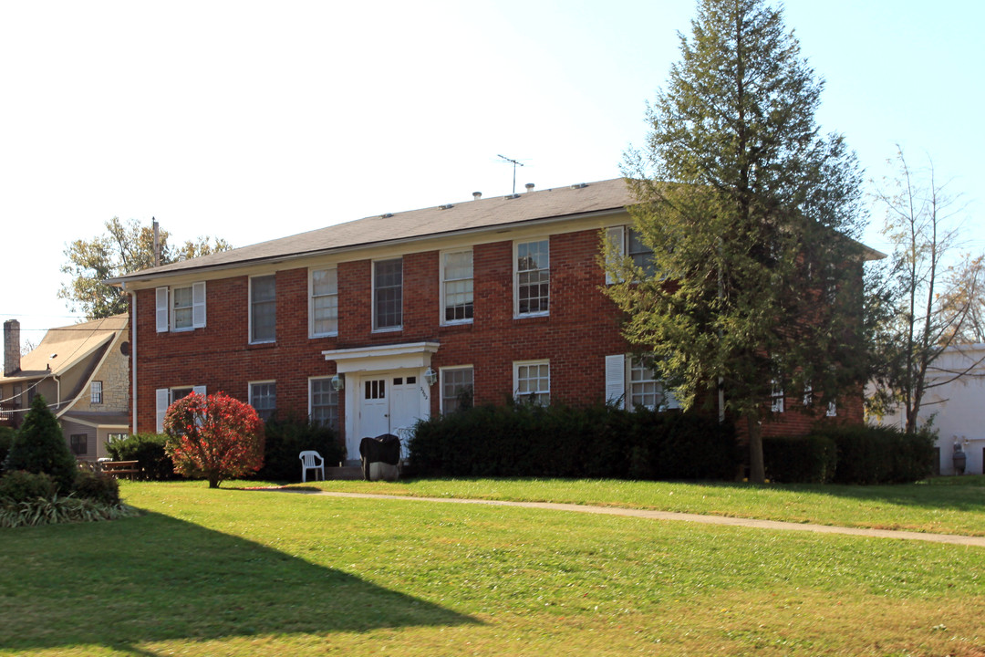 2002-2004 Steier Ln in Louisville, KY - Building Photo