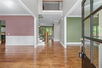 1070 Windfaire Pl in Roswell, GA - Building Photo - Building Photo