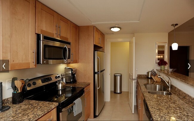 87 New St in Cambridge, MA - Foto de edificio - Building Photo