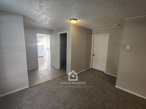 116 W Vinyard St in Anderson, IN - Foto de edificio - Building Photo