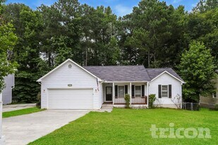3560 TraddSprings Way in Snellville, GA - Building Photo