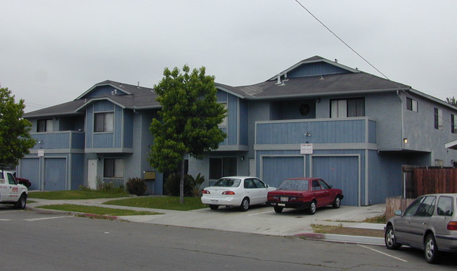 4375 37th St in San Diego, CA - Foto de edificio - Building Photo