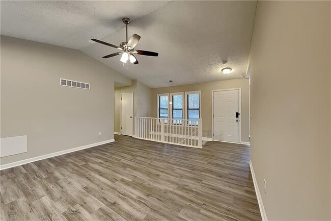 647 Sunshine Trce NW in Acworth, GA - Building Photo - Building Photo