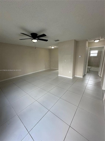 11477 SW 215th St in Miami, FL - Building Photo - Building Photo