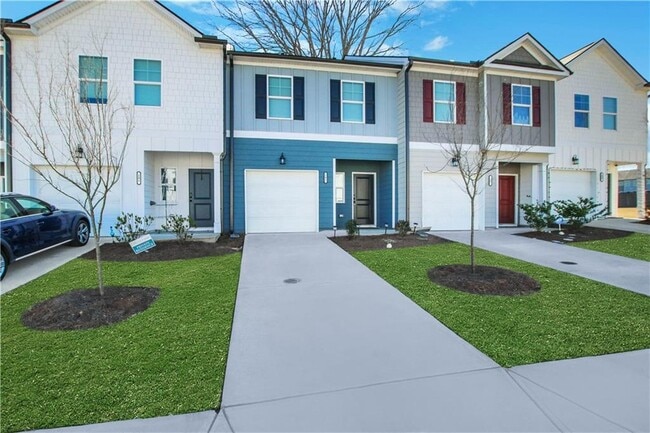 102 Jaxton St in Hoschton, GA - Foto de edificio - Building Photo