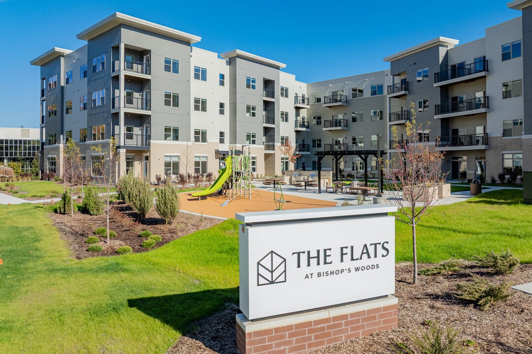 The Flats at Bishop's Woods in Brookfield, WI - Building Photo