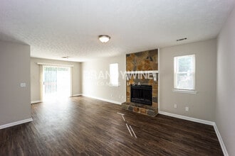 10395 Surf Ct in Jonesboro, GA - Building Photo - Building Photo