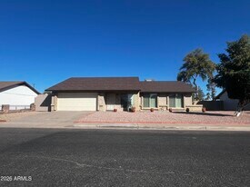 1550 W Knowles Ave in Mesa, AZ - Building Photo