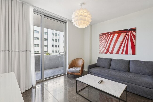 220 21st St in Miami Beach, FL - Building Photo - Building Photo